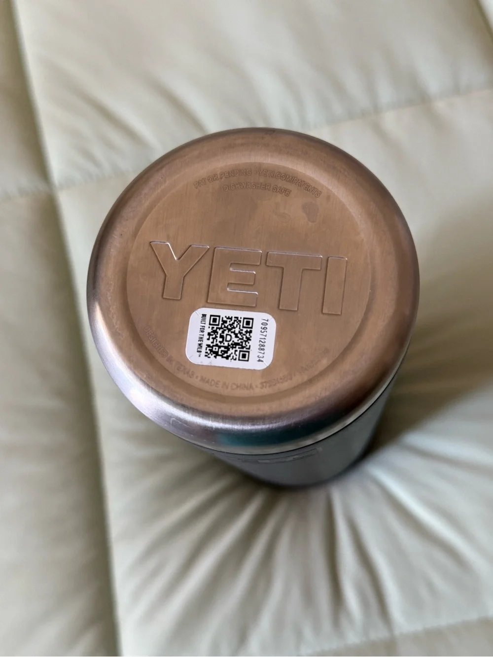 YETI Black and Silver Travel Bottle/ Rambler 18 oz Bottle in a charcoal